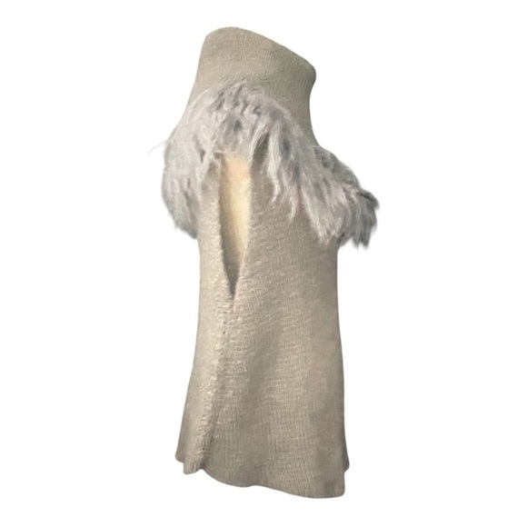 Kontessa Light Brown Taupe
Poncho Chic Italian Knitwear - Picture 2 of 5